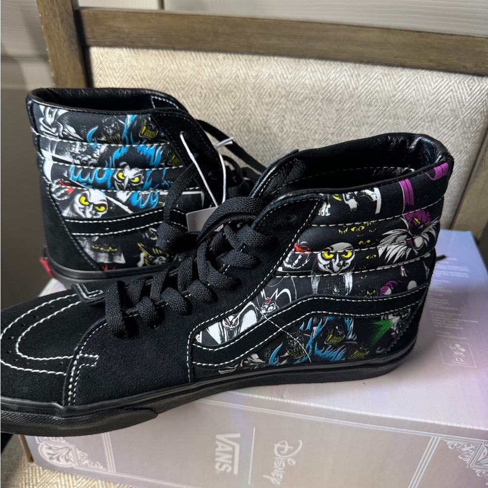 Vans Disney X Sk8-Hi Shoes 'Villains' size M9.5 /W 11 NEW